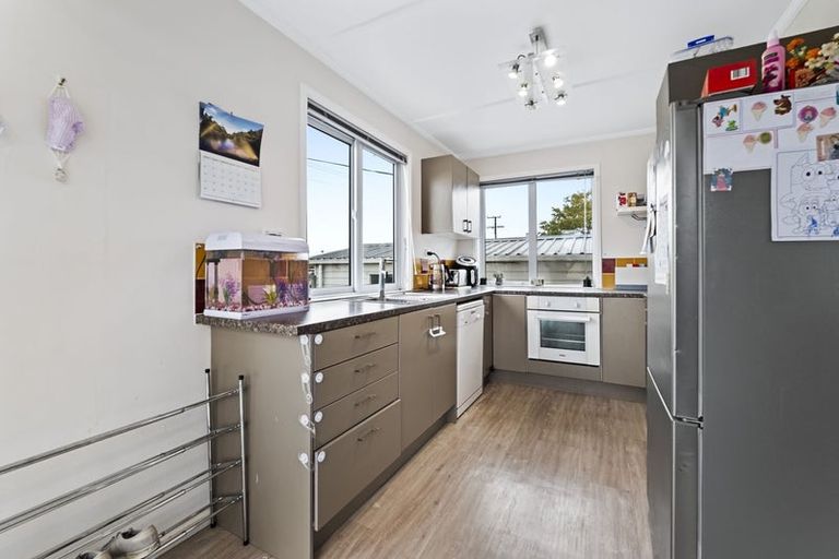 Photo of property in 1/324 Carrington Street, Vogeltown, New Plymouth, 4310