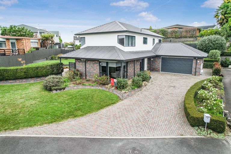 Photo of property in 5 Dallinger Street, St Andrews, Hamilton, 3200