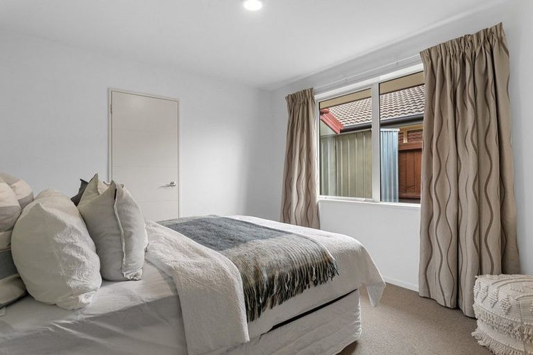 Photo of property in 20 Little Oaks Drive, Yaldhurst, Christchurch, 8042