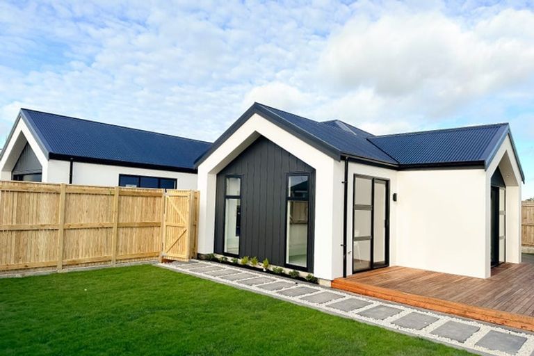 Photo of property in 7 Gratitude Way, Kelvin Grove, Palmerston North, 4414