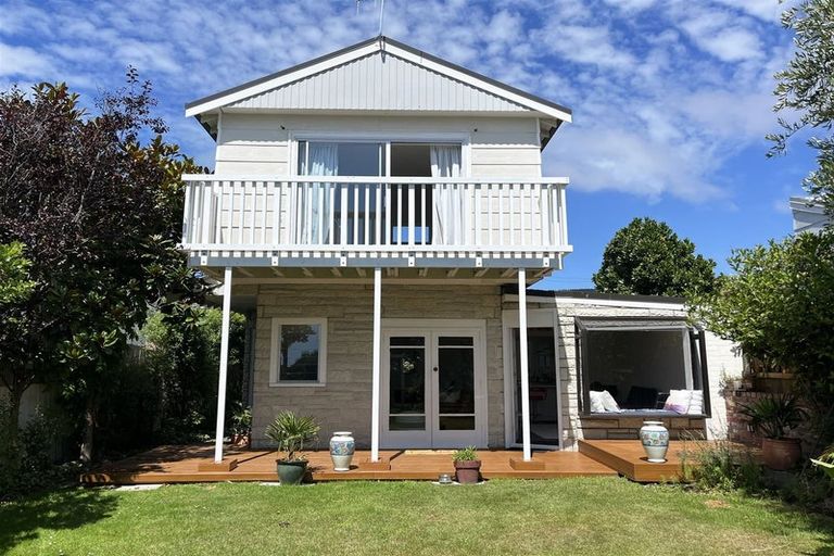 Photo of property in 26 Stoke Street, Sumner, Christchurch, 8081