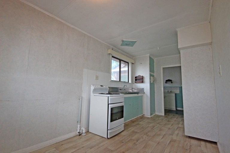 Photo of property in 11 Seddon Street, Takaro, Palmerston North, 4412