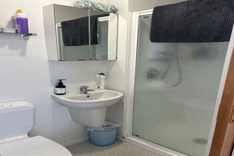 Photo of property in 5 Oriwa Street, Waikanae, 5036