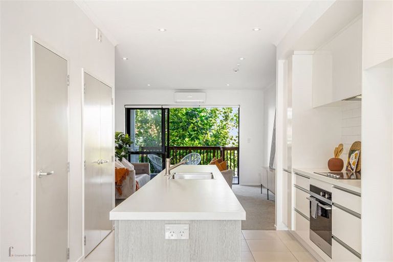 Photo of property in 24 Mapou Road, Hobsonville, Auckland, 0616