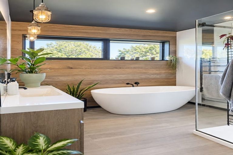 Photo of property in 33a Fitzroy Road, Fitzroy, New Plymouth, 4312