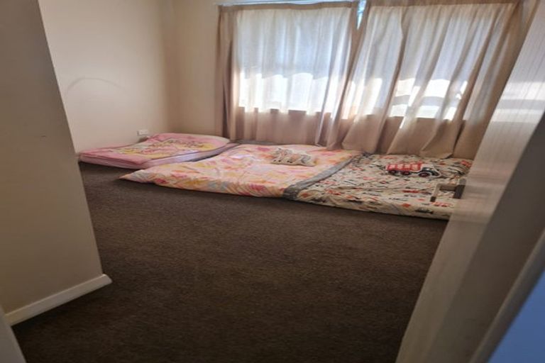 Photo of property in 44 Dickson Crescent, Hornby, Christchurch, 8042