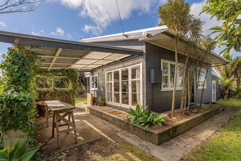 Photo of property in 201 Cook Drive, Whitianga, 3510