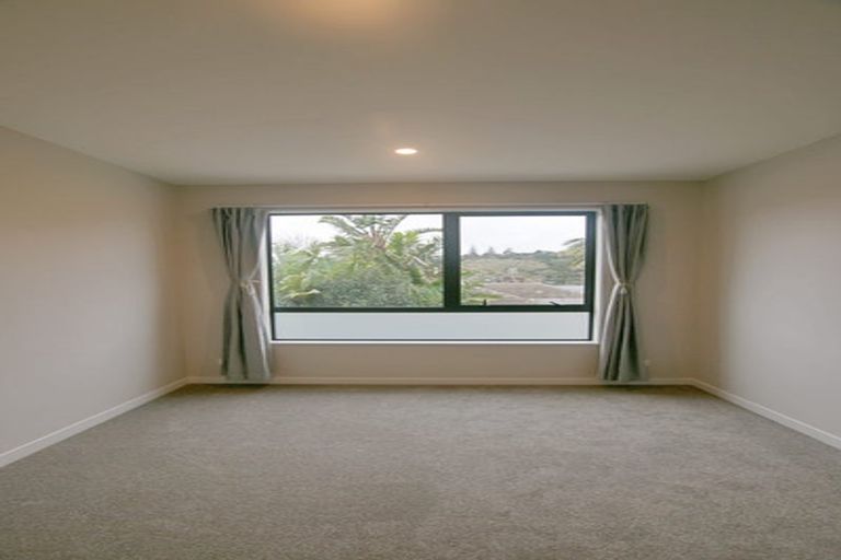 Photo of property in 82f Salisbury Road, Birkdale, Auckland, 0626
