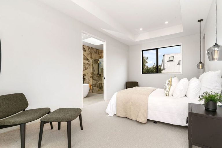 Photo of property in 59 Main Road, Redcliffs, Christchurch, 8081