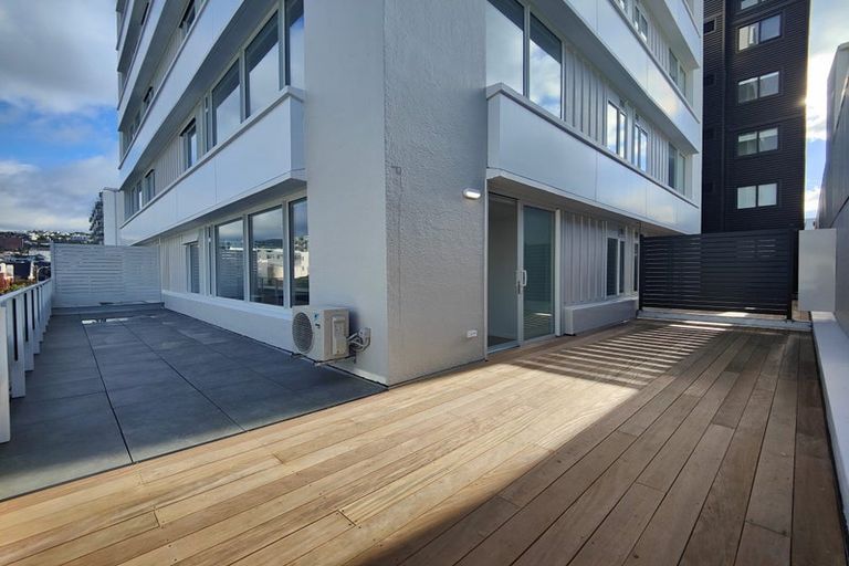 Photo of property in 203/32 Kent Terrace, Mount Victoria, Wellington, 6011