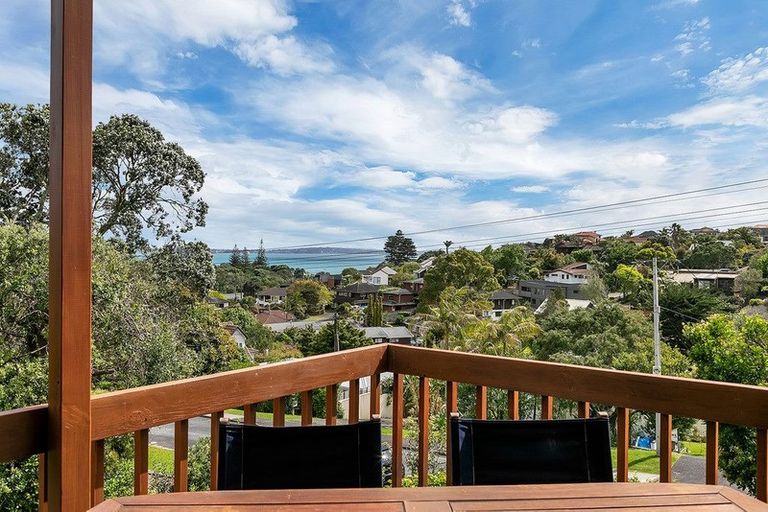 Photo of property in 2/22 Long Bay Drive, Torbay, Auckland, 0630