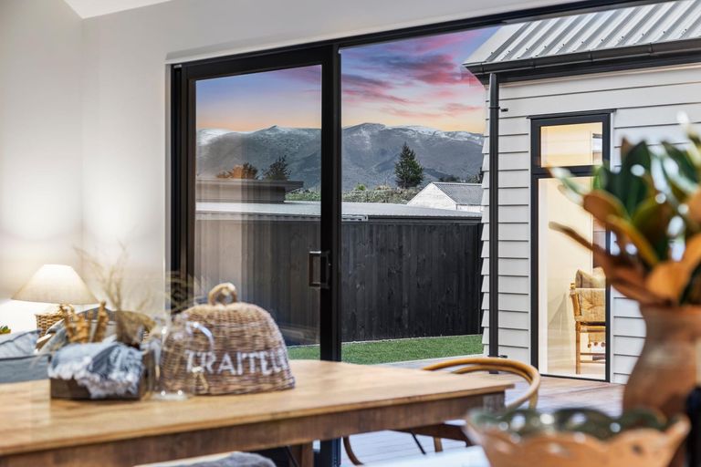 Photo of property in 39 Atkins Road, Luggate, Wanaka, 9382