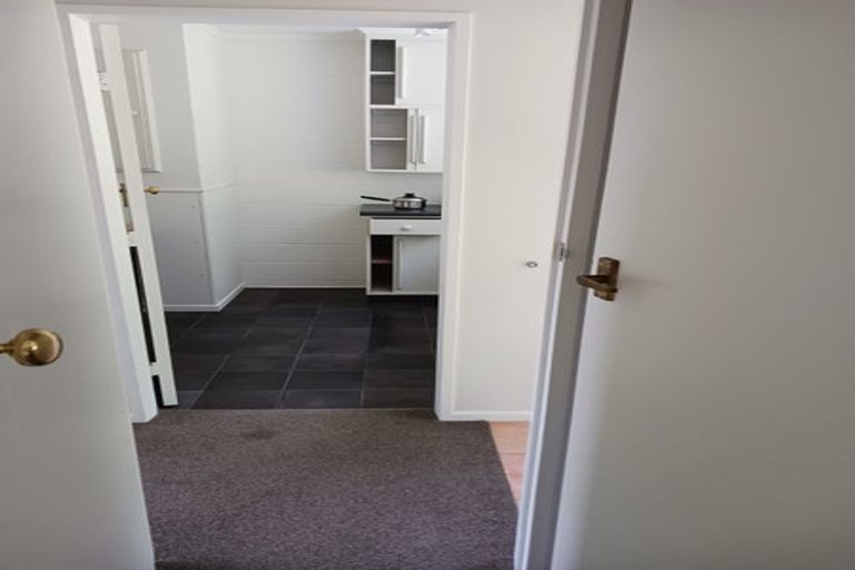 Photo of property in 15b Dormar Place, Churton Park, Wellington, 6037