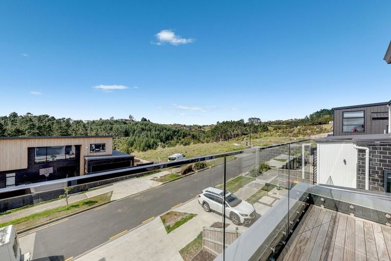 Photo of property in 25 Bremner Ridge Street, Flat Bush, 2019