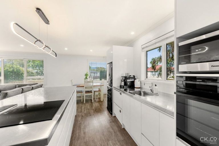 Photo of property in 22 Mcleod Street, Elderslea, Upper Hutt, 5018