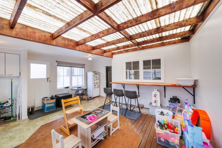 Photo of property in 286 Tremaine Avenue, Takaro, Palmerston North, 4412