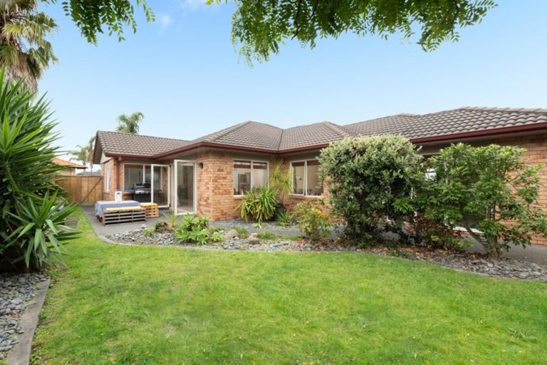 Photo of property in 30 Tuihana Drive, Papamoa Beach, Papamoa, 3118