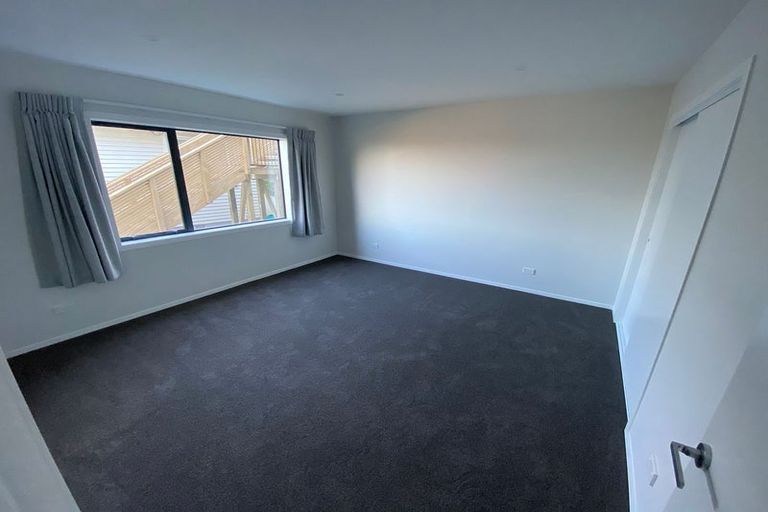 Photo of property in 27b Kitchener Terrace, Johnsonville, Wellington, 6037