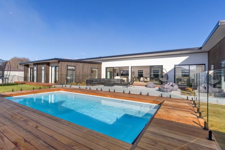 Photo of property in 21 Spencer Place, Springlands, Blenheim, 7201