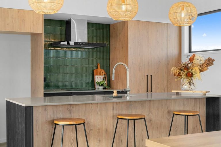 Photo of property in 8 Grey Heron Close, Mangawhai Heads, 0573