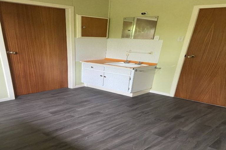 Photo of property in 8 Sneyd Street, Tuatapere, 9620