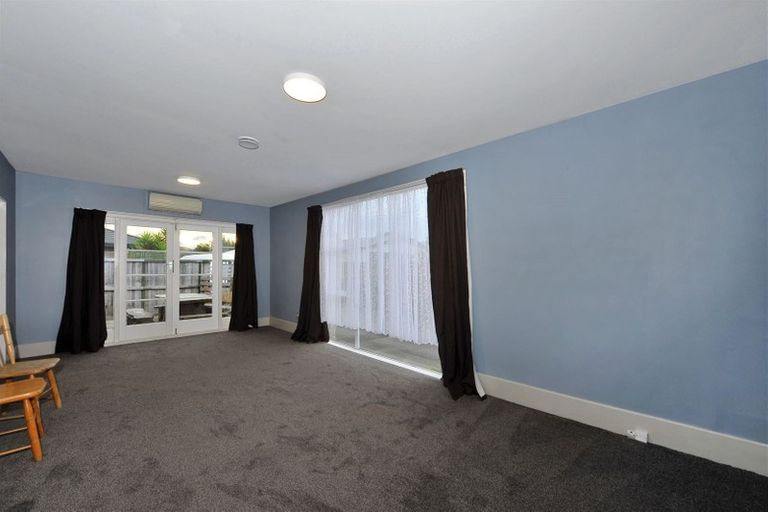 Photo of property in 1/109 Main North Road, Papanui, Christchurch, 8052