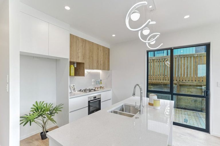 Photo of property in 33 Biokovo Street, Massey, 0614