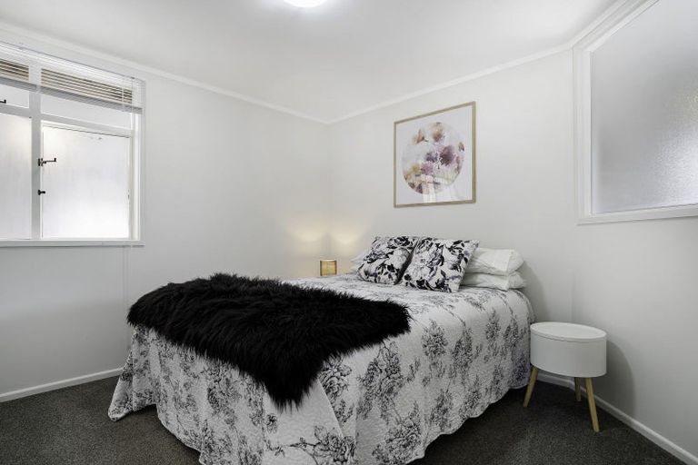 Photo of property in 82-84 Venice Street, Martinborough, 5711