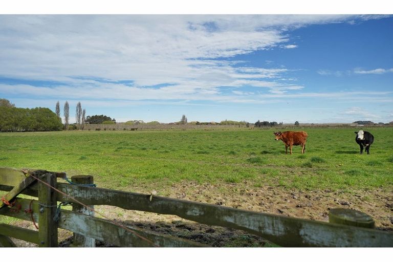 Photo of property in 1724 Springs Road, Lincoln, Christchurch, 7674