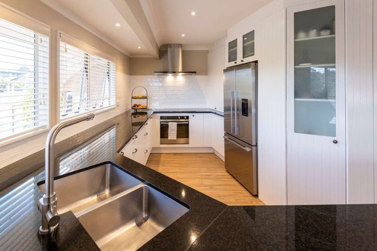 Photo of property in 2 Kaniere Place, Half Moon Bay, Auckland, 2012