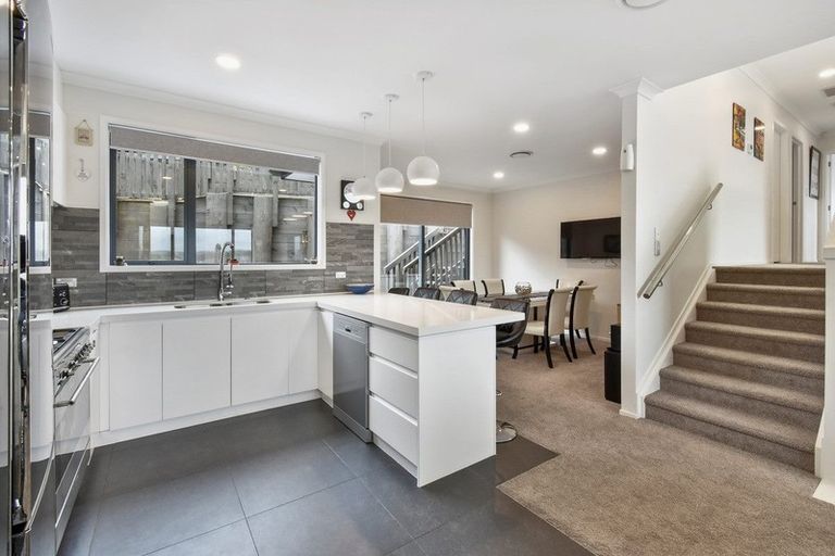 Photo of property in 132a Valley Road, Pukekohe, 2120