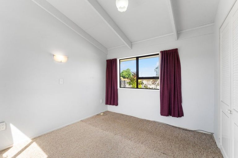 Photo of property in 28 Kiharoa Street, Otaki Beach, Otaki, 5512