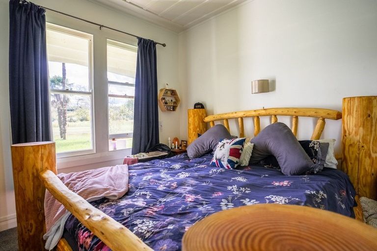 Photo of property in 406 Whatatutu Road, Te Karaka, 4094