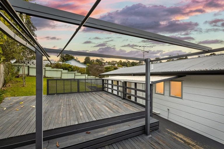 Photo of property in 24 Garton Drive, Massey, Auckland, 0614