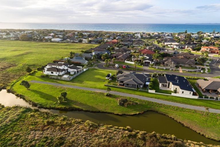 Photo of property in 27 Mandalay Key, Papamoa Beach, Papamoa, 3118