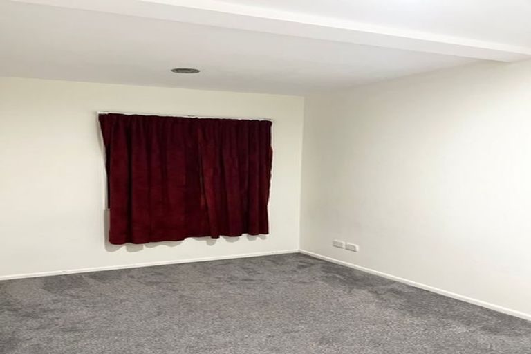 Photo of property in 38 Kenderdine Road, Papatoetoe, Auckland, 2025