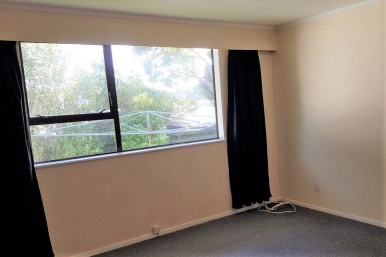Photo of property in 32b Transom Close, Whitby, Porirua, 5024