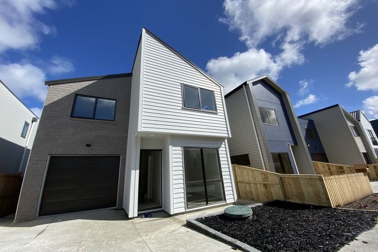 Photo of property in 107 Kerepi Street, Westgate, Auckland, 0814