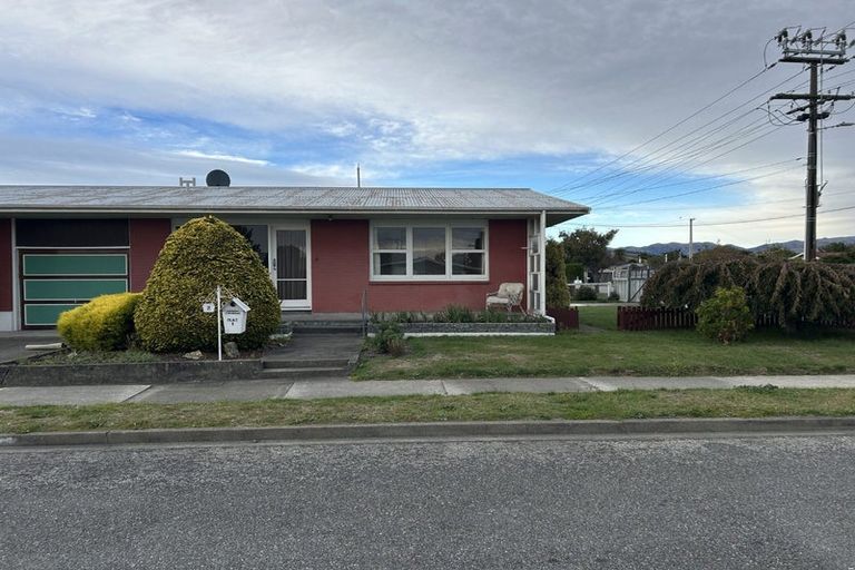 Photo of property in 2a Newbourne Crescent, Redwoodtown, Blenheim, 7201