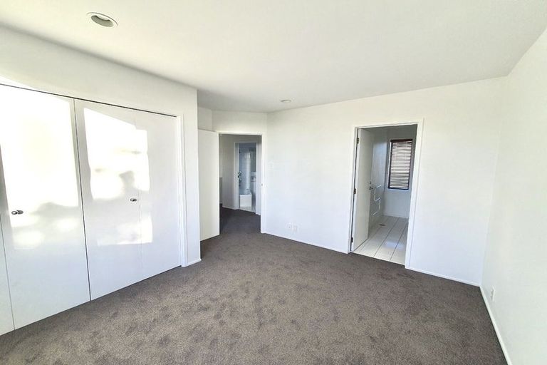 Photo of property in 14/50 Livingstone Street, Westmere, Auckland, 1022