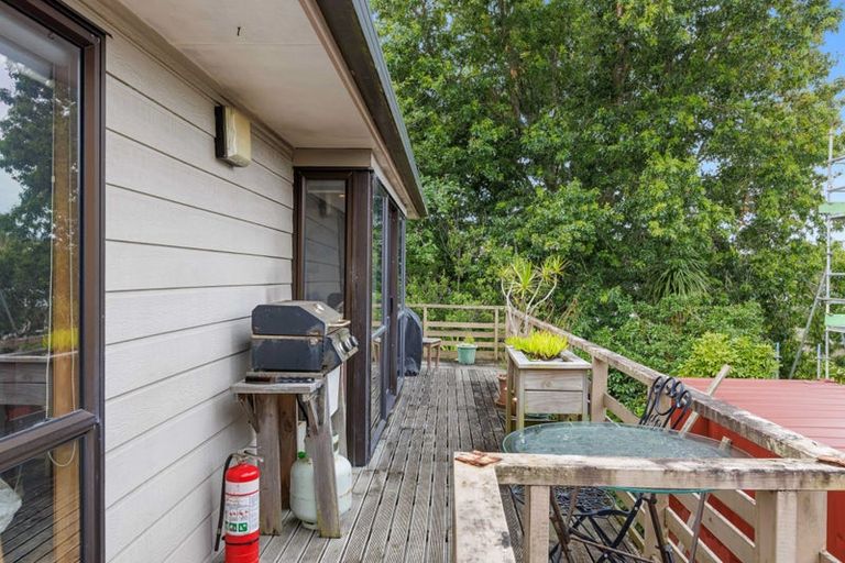 Photo of property in 2/35 Bay Street, Red Beach, 0932