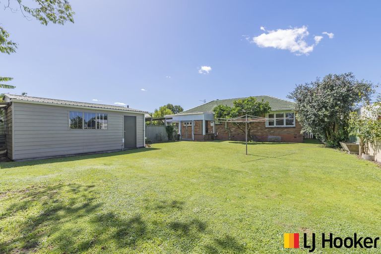 Photo of property in 13 Albion Place, Papakura, 2110