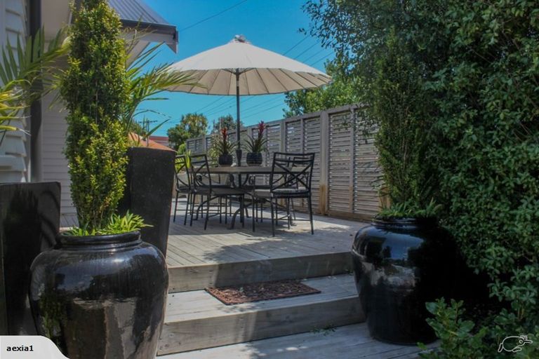 Photo of property in 84 Brooklands Road, Brooklands, New Plymouth, 4310