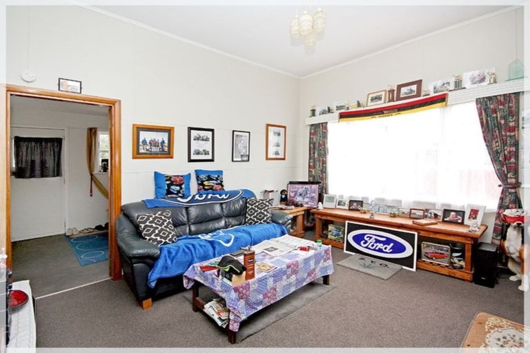 Photo of property in 30 Coley Street, Foxton, 4814