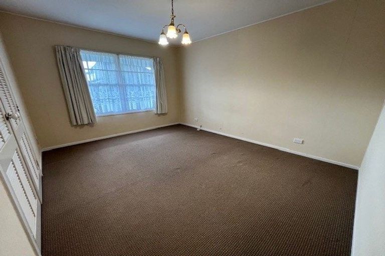 Photo of property in 2/11 Beaconview Rise, Farm Cove, Auckland, 2012