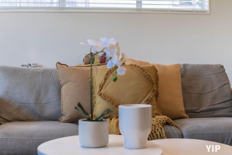 Photo of property in 43 Carluke Street, Paparangi, Wellington, 6037