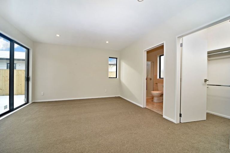 Photo of property in 7 Soaring Bird Drive, Takanini, 2112