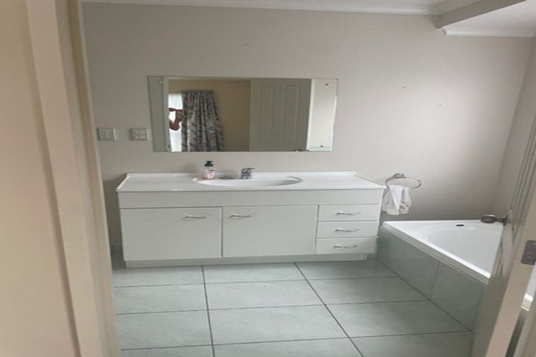 Photo of property in 61 West Street, Pukekohe, 2120