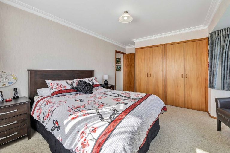 Photo of property in 238 Huatoki Street, Upper Vogeltown, New Plymouth, 4310