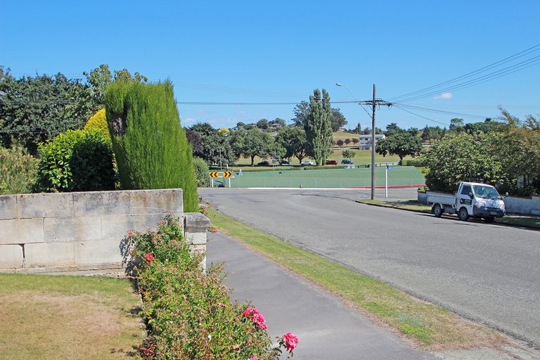 Photo of property in 57 Arun Street, South Hill, Oamaru, 9400